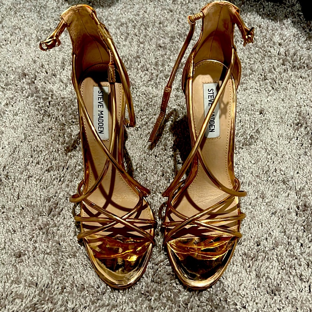 Excellent Condition Steve Madden Rose Gold Heels